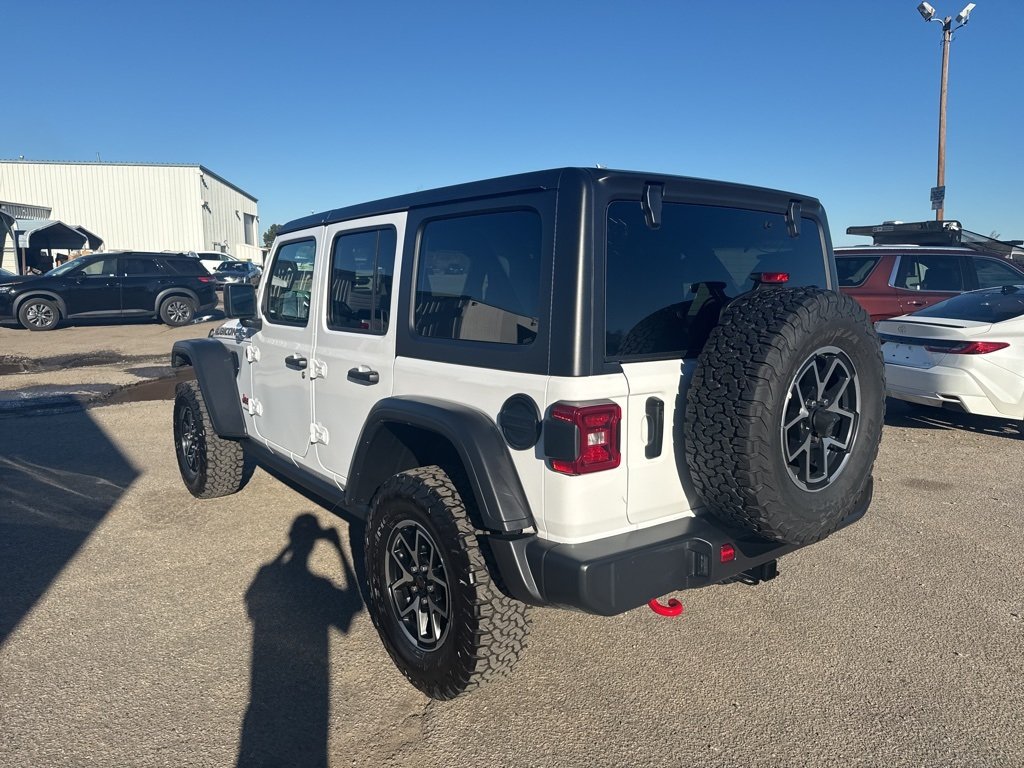 2025 Jeep Wrangler Rubicon photo 2