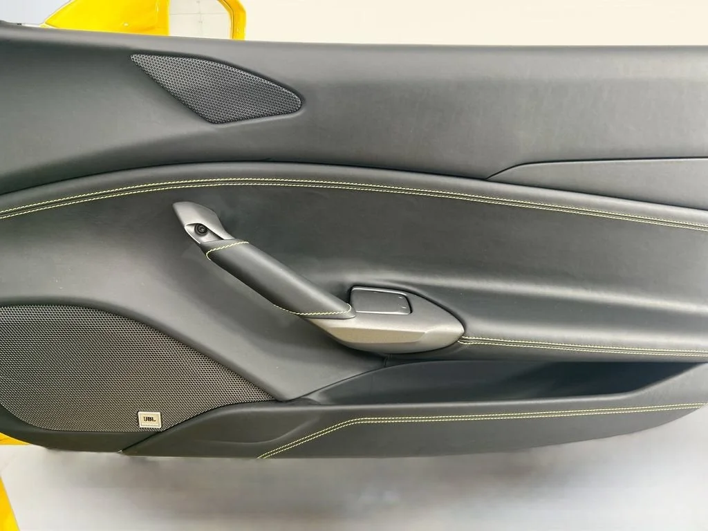 Used 2017 Giallo Modena Ferrari  image 29