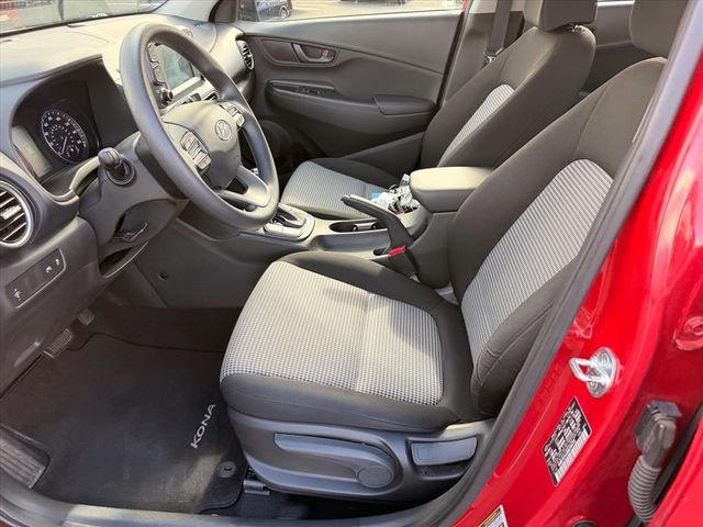 Used 2021 Red Hyundai SE image 7