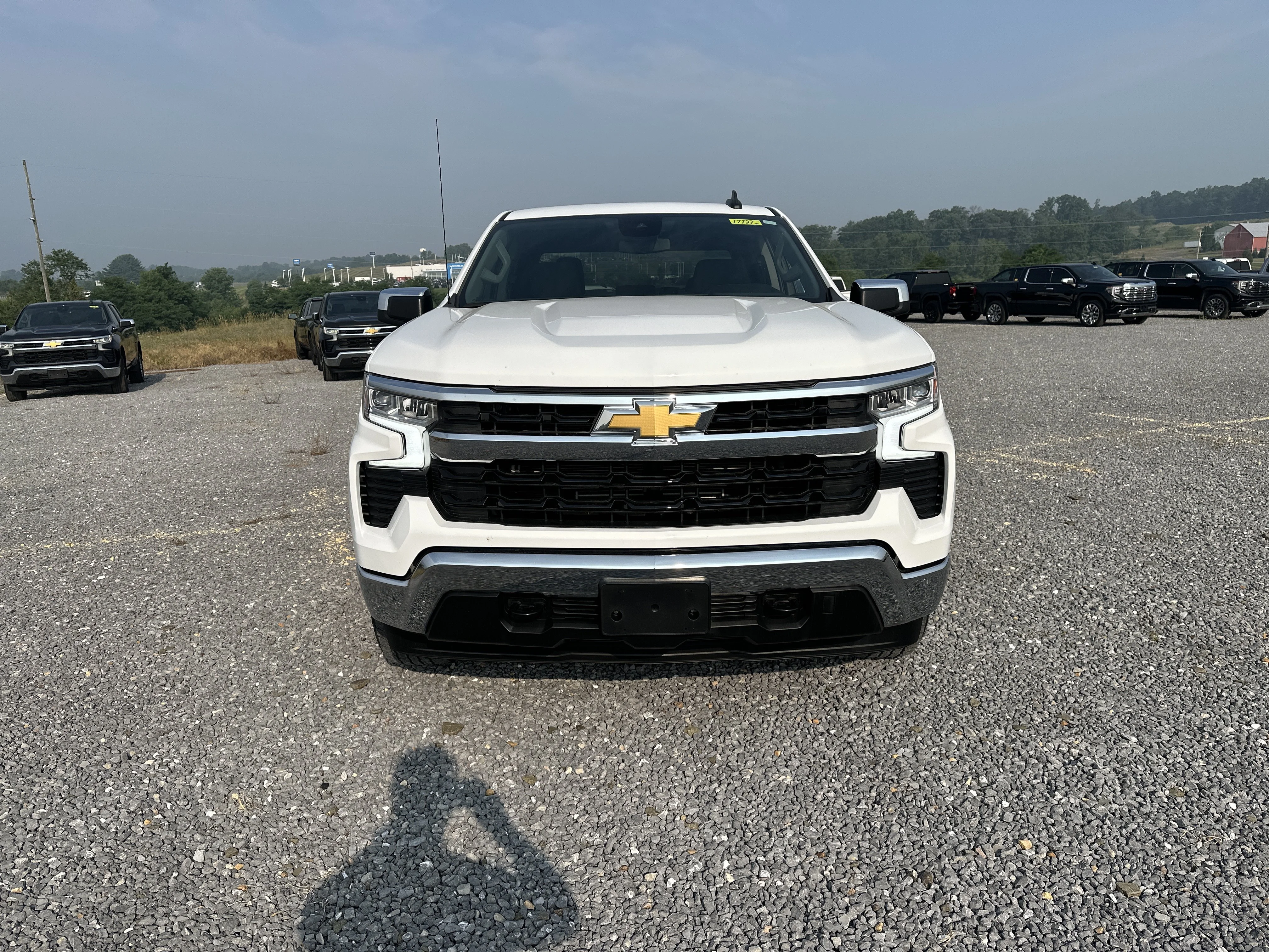 Used 2023 Summit White Chevrolet LT image 9