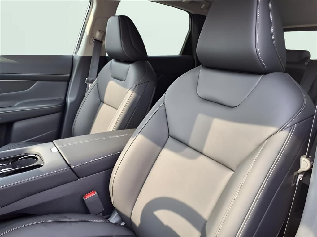 2025 Nissan Murano SV - Photo 16