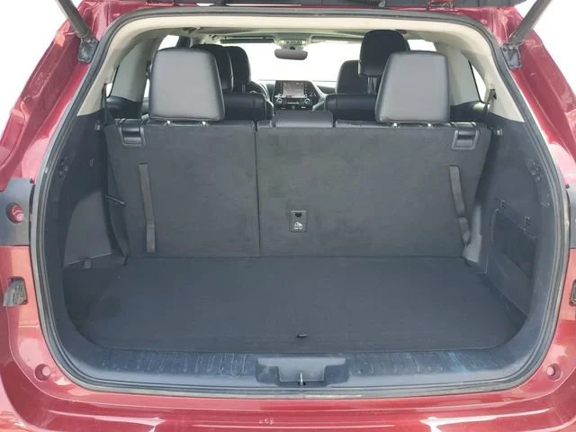 Used 2021 Red Toyota XLE image 30