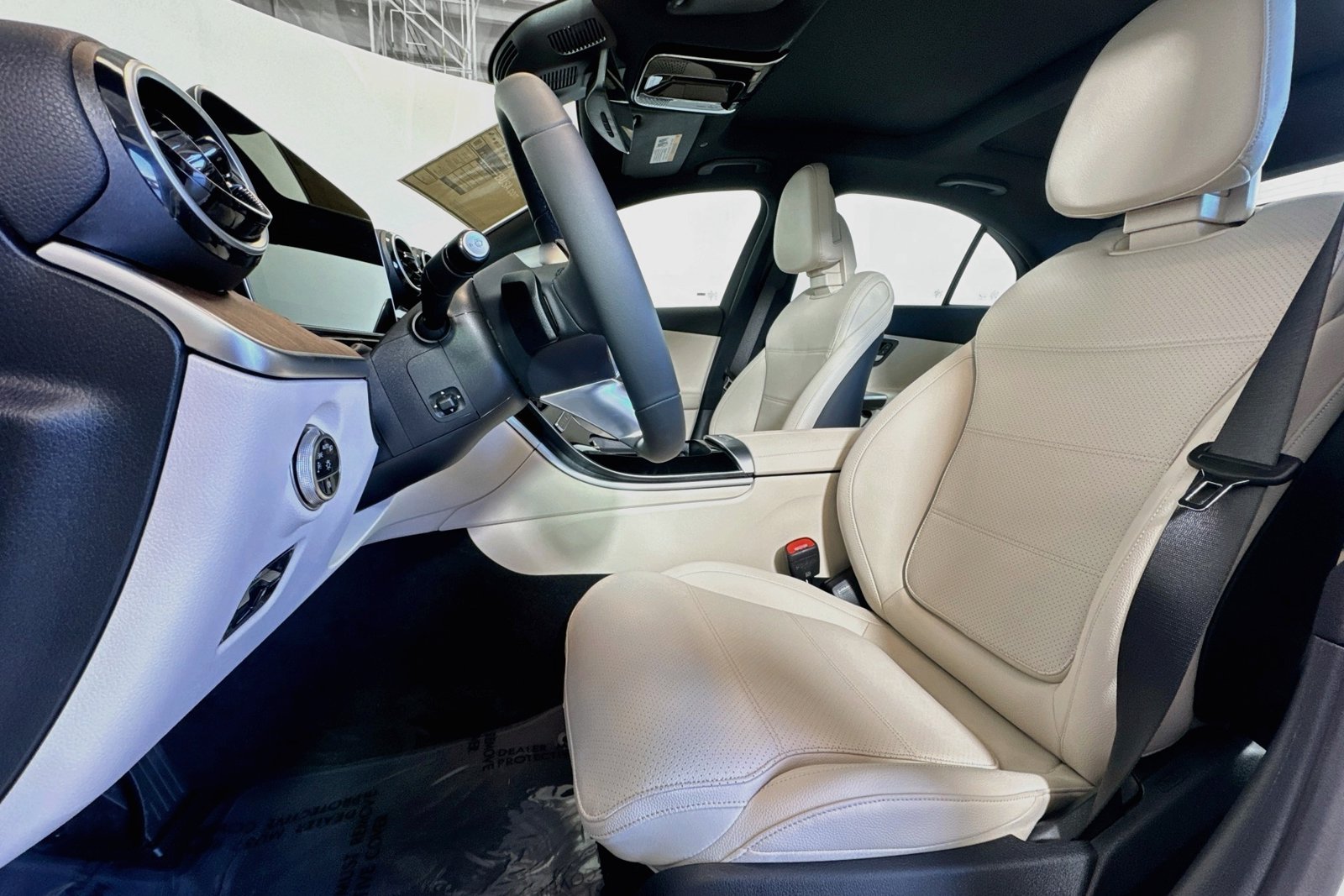 New 2026 Polar White Mercedes-Benz C 300 image 18