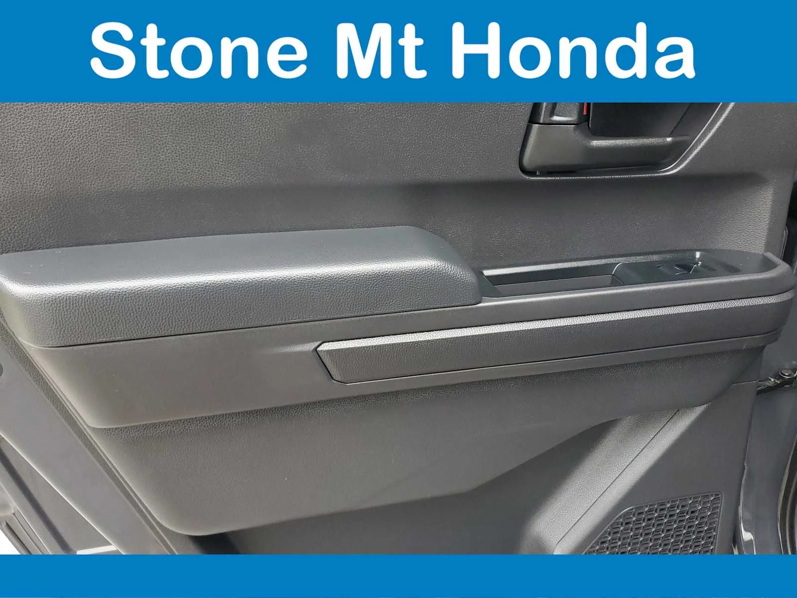 Used 2025 Underground Toyota SR5 image 12