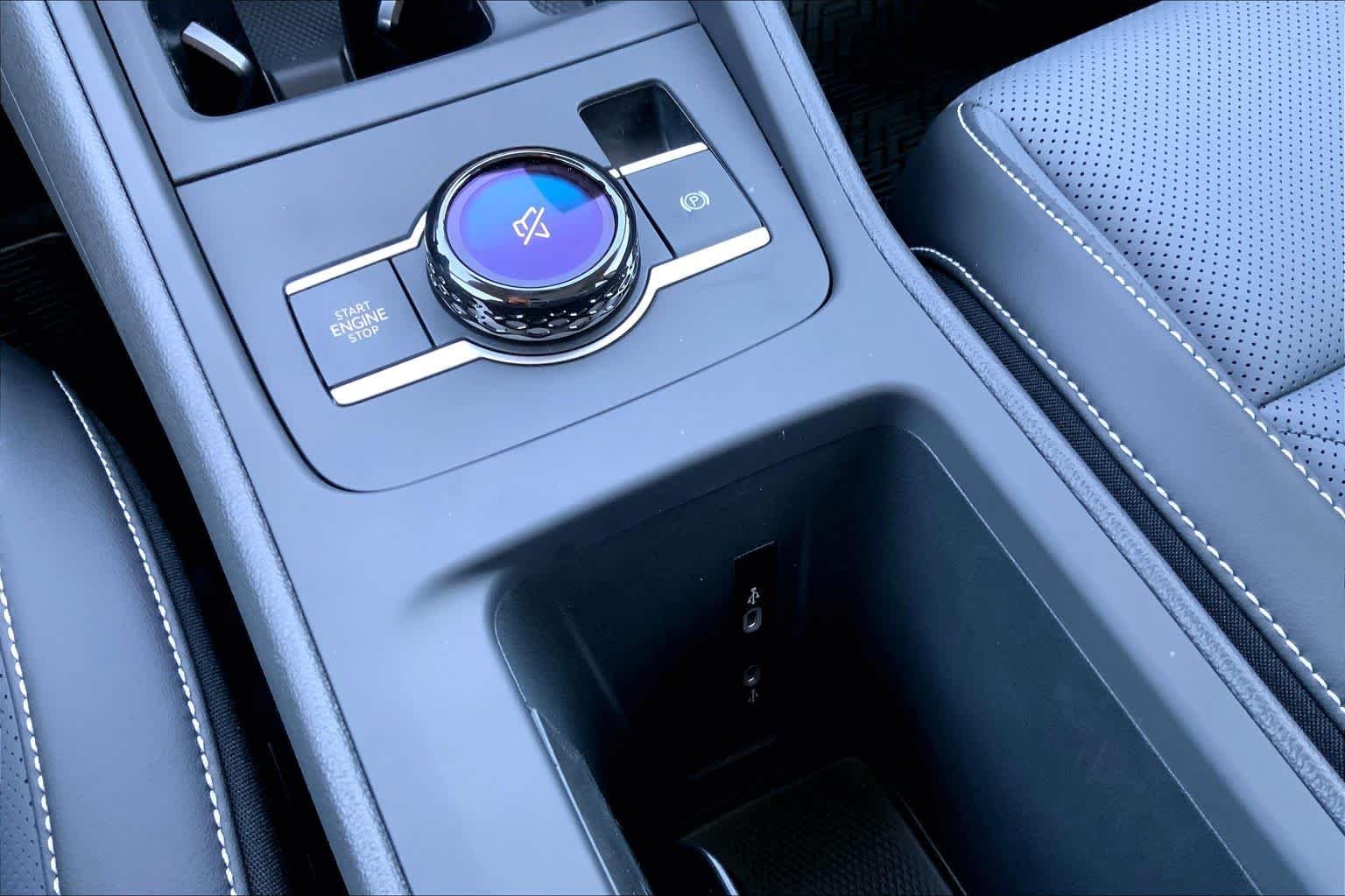 New 2026 Deep Black Pear Volkswagen SE image 19