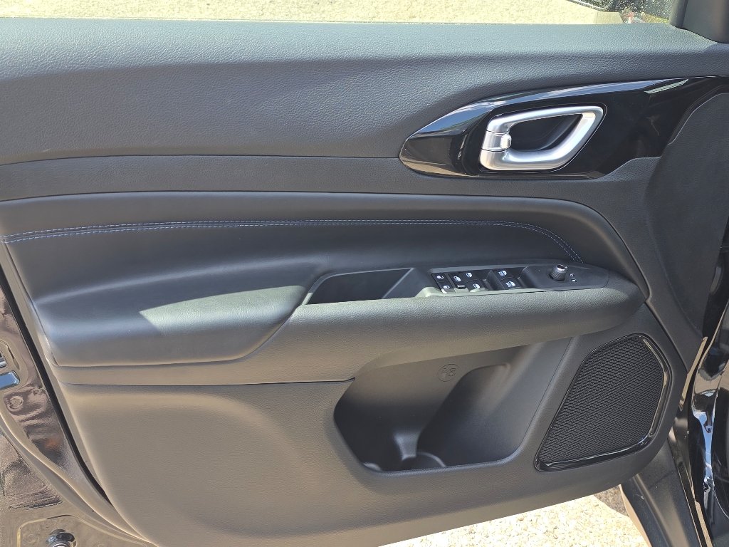 2026 Jeep Compass Limited - Photo 27
