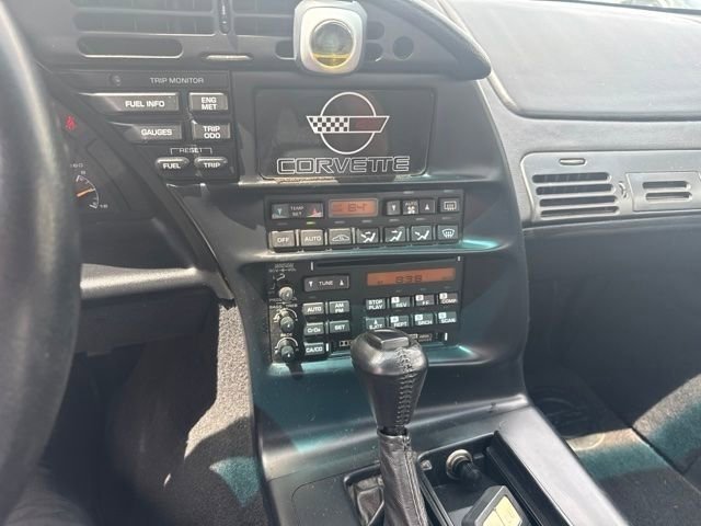 Used 1994 Red Chevrolet Base image 15