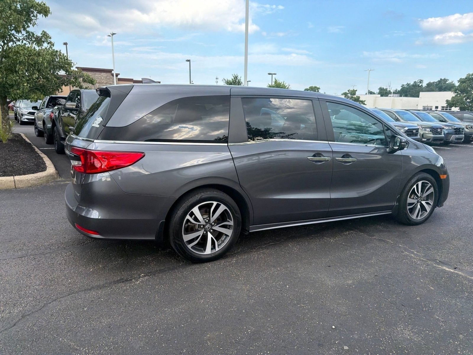 Certified Used 2023 Modern Steel Metallic Honda Touring image 14