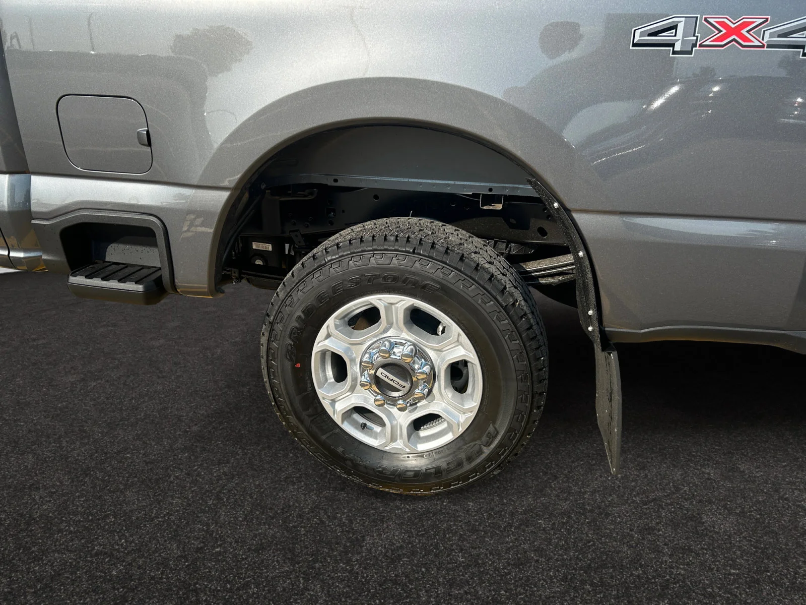 New 2026 Carbonized Grey Metallic Ford XLT image 9