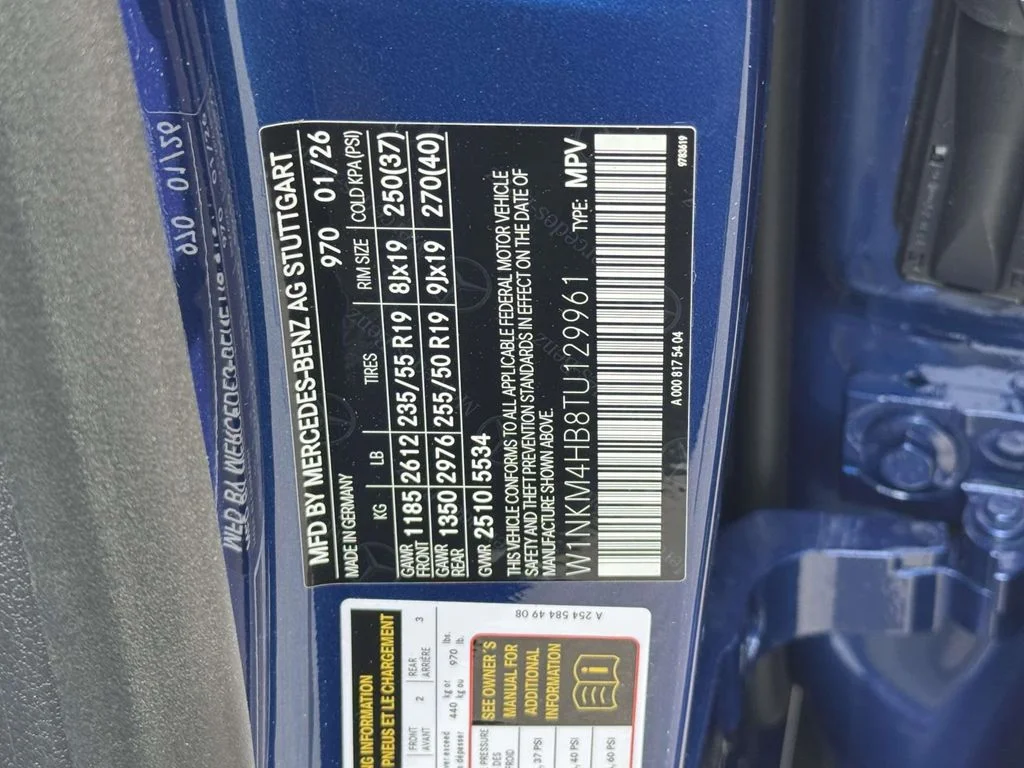 New 2026 Blue Mercedes-Benz GLC 300 image 16