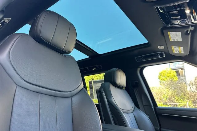 New 2026 Charente Grey Land Rover SE image 15