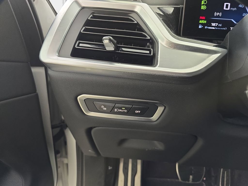 Certified Used 2025 Mineral White Metallic BMW M60i image 27