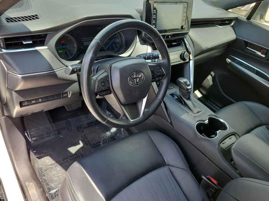 Used 2021 White Toyota XLE image 14