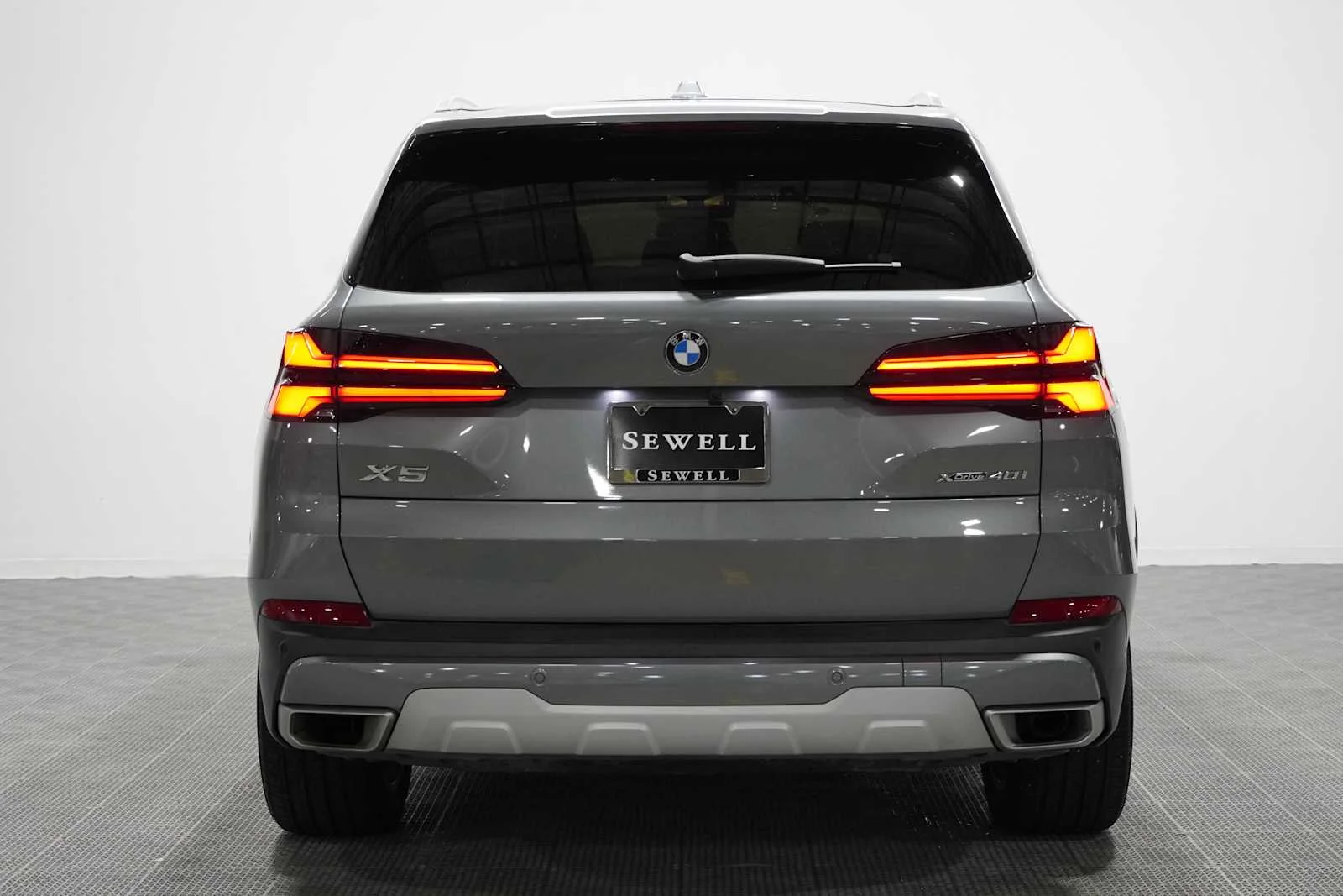 Used 2024 Not Available BMW xDrive40i image 5