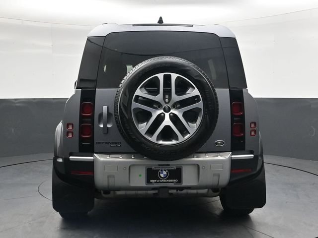 Used 2020  Land Rover SE image 6