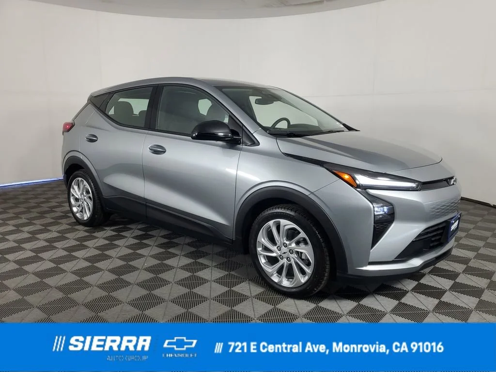 2027 Chevrolet Bolt EV LT Auto's photo