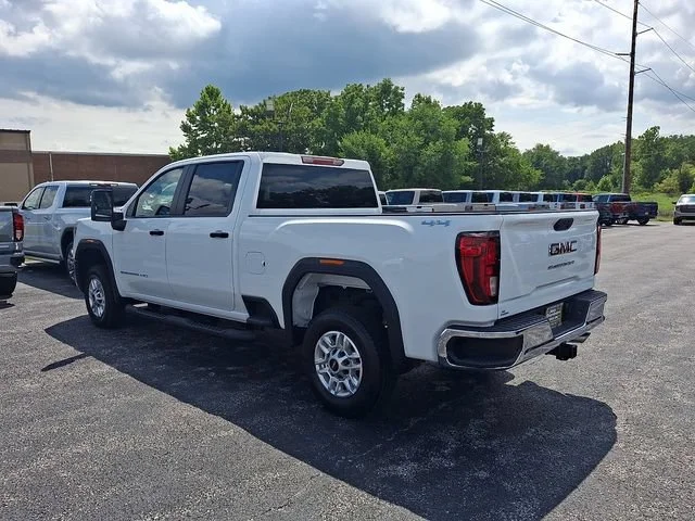 New 2026 Summit White GMC Pro image 4
