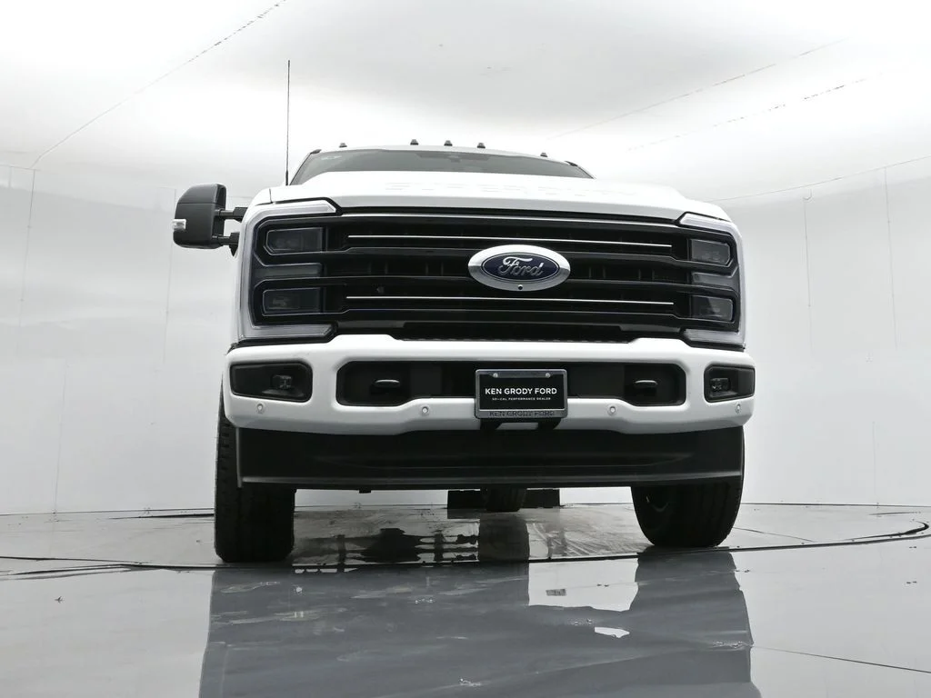 New 2026 Star White Metallic Tri-Coat Ford Platinum image 48