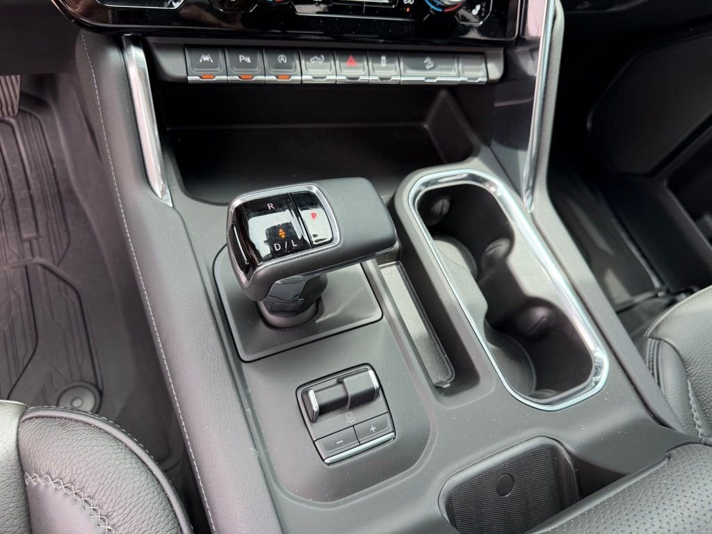 Used 2025 Silver GMC Denali image 26