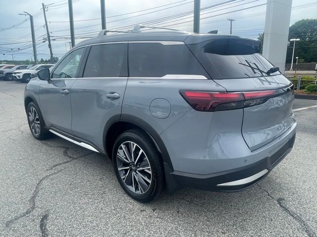 Certified Used 2026 Gray INFINITI LUXE image 5