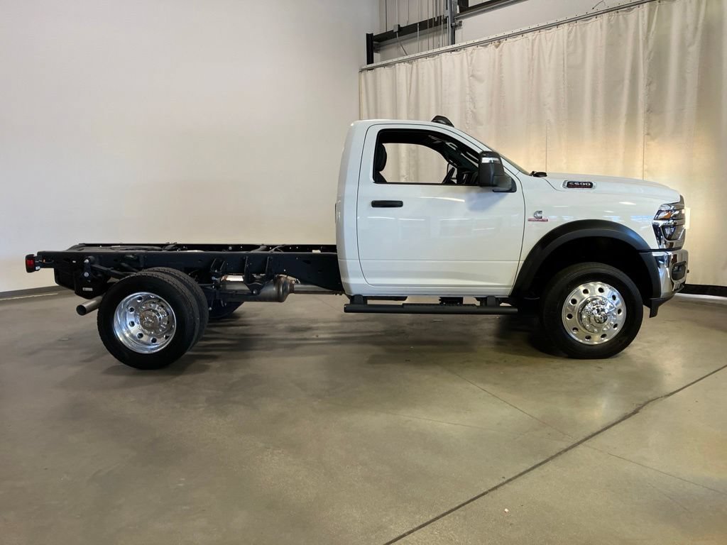 New 2026 Bright White Clearcoat RAM Tradesman image 23