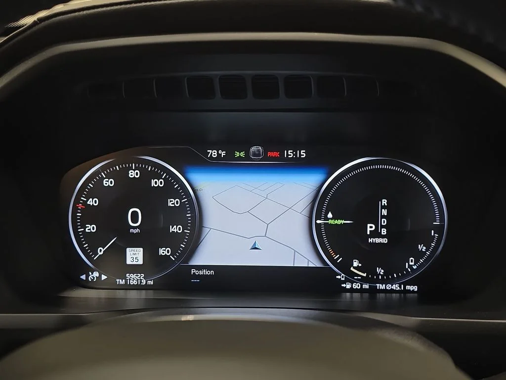 Used 2017 Gray Volvo T8 Inscription image 20