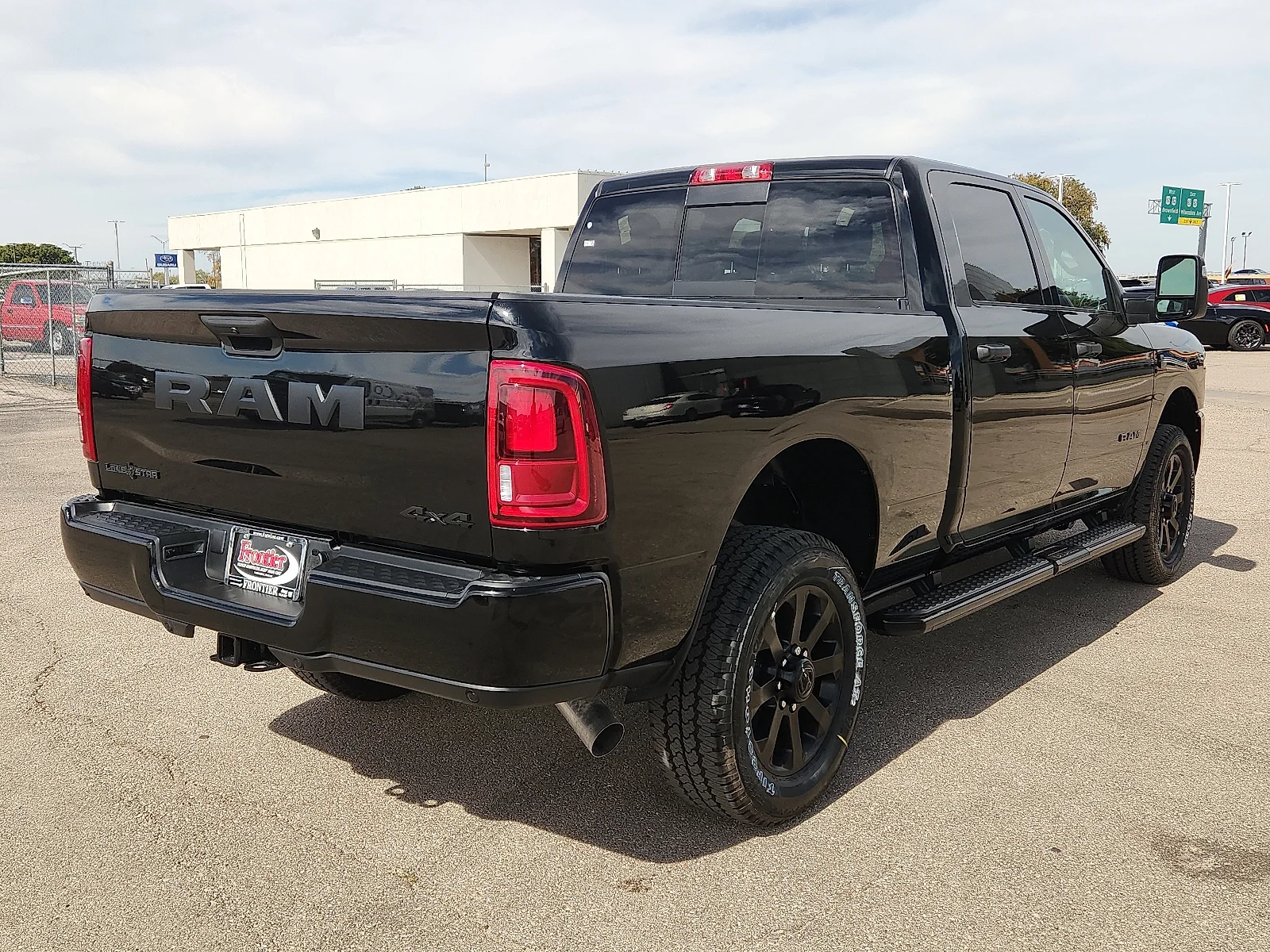 New 2027 Diamond Black Crystal Pearl-Coat  Paint Ram LONE STAR CREW CAB 4X4 6