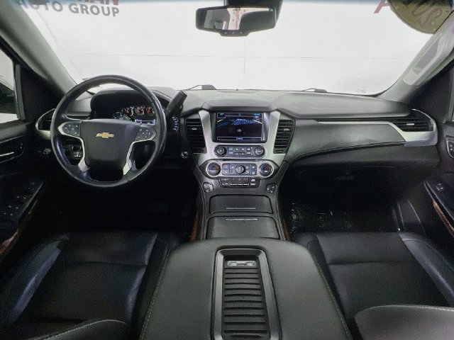 Used 2019 IRIDESCENT PEARL TRICOAT Chevrolet Premier image 25