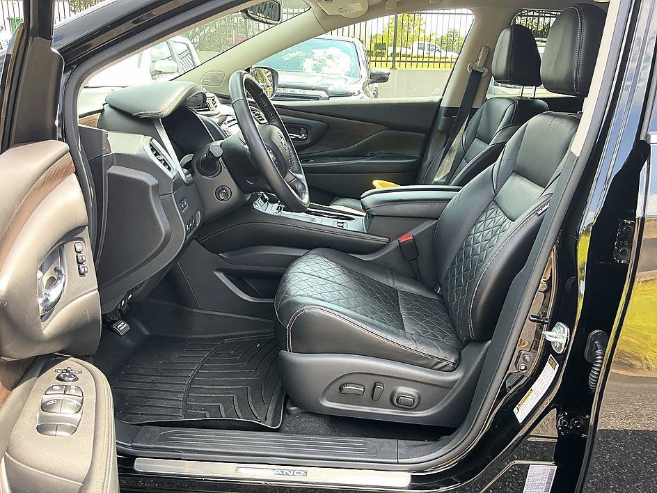 Used 2022 Magnetic Black Pearl Nissan Platinum image 13
