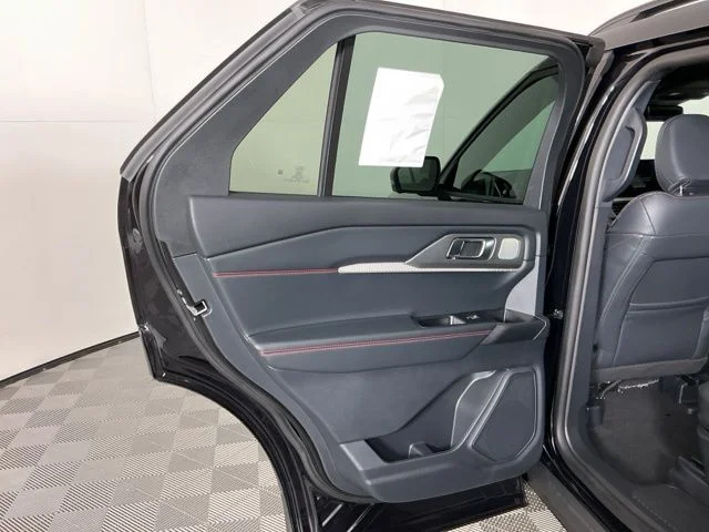 New 2026 Agate Black Metallic Ford ST image 29