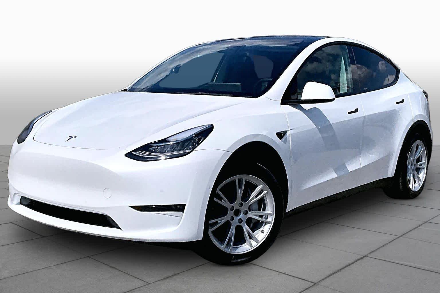 Used 2021 Pearl White Multi-Coat Tesla Long Range image 36