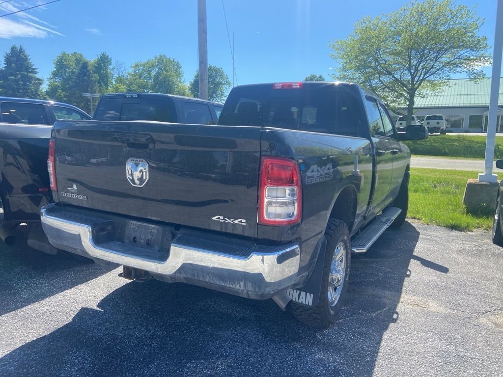 Used 2022 Diamond Black Crystal Pearlcoat Ram Tradesman image 5