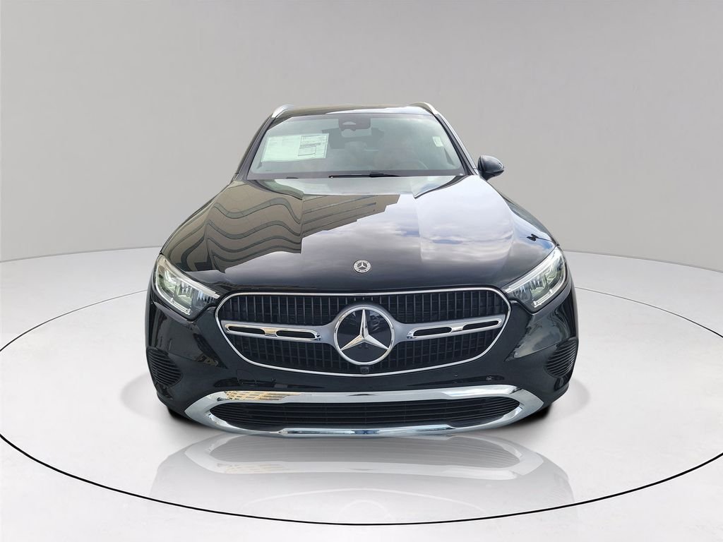 New 2026 Black Mercedes-Benz GLC 300 image 2