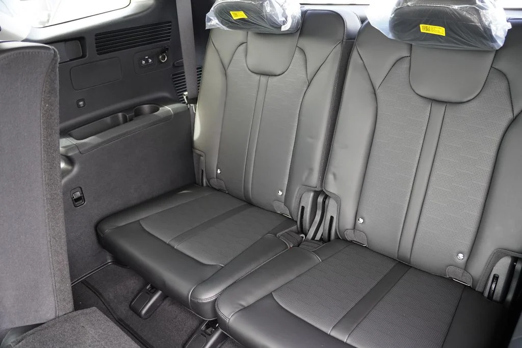New 2026 Wolf Gray Kia S image 12