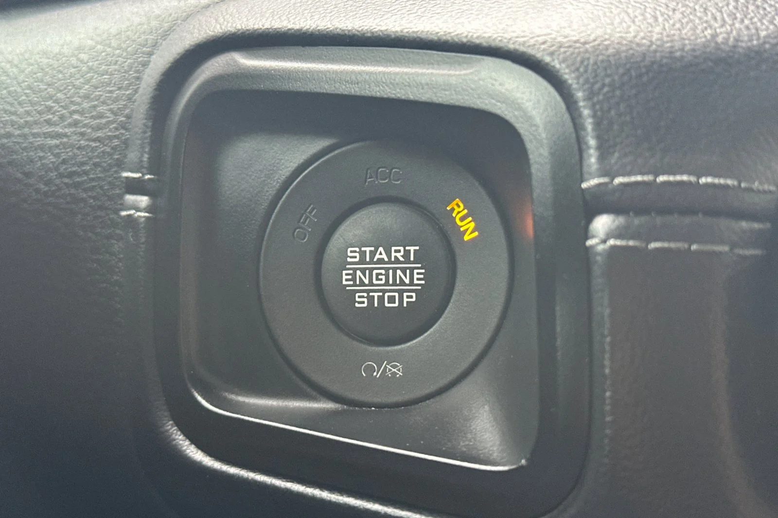 Used 2025 White Jeep Rubicon image 21