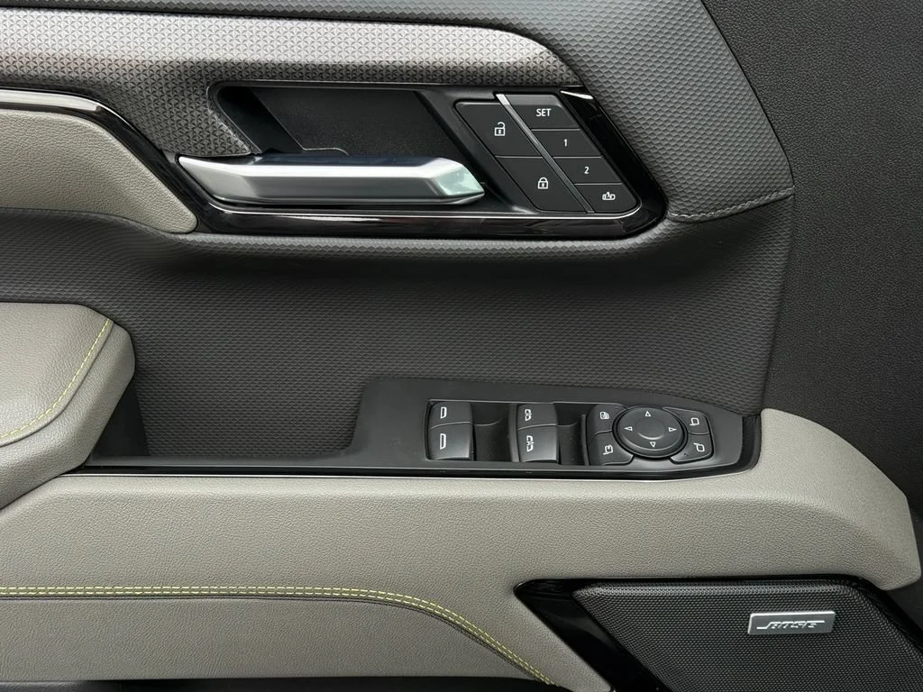 2026 Chevrolet Silverado 1500 ZR2 - Photo 14