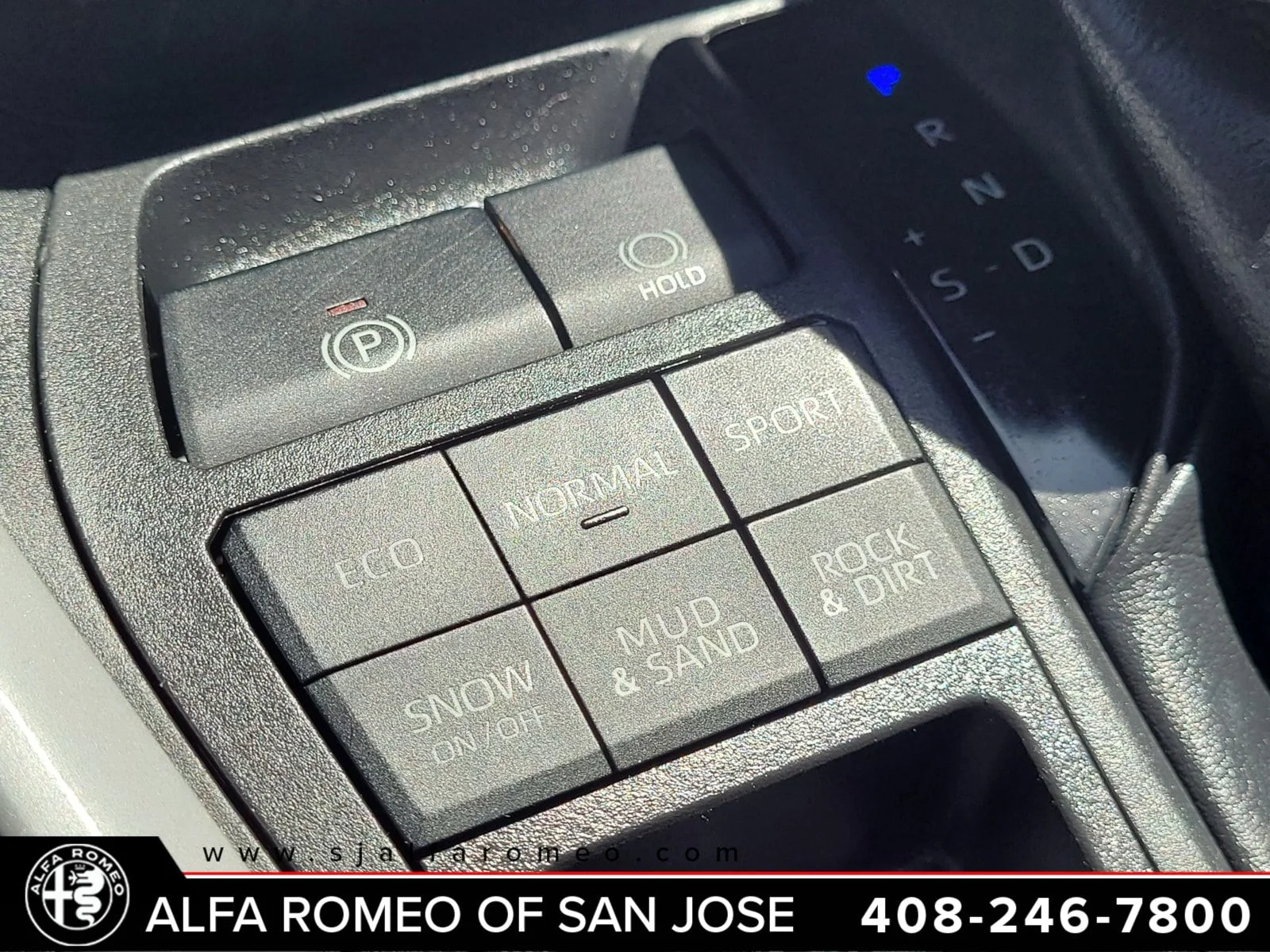 Used 2023  Toyota XLE image 18