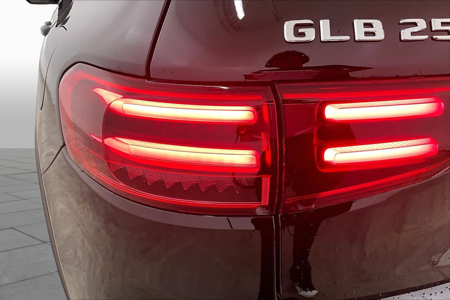 New 2026 Night Black Mercedes-Benz GLB 250 image 14
