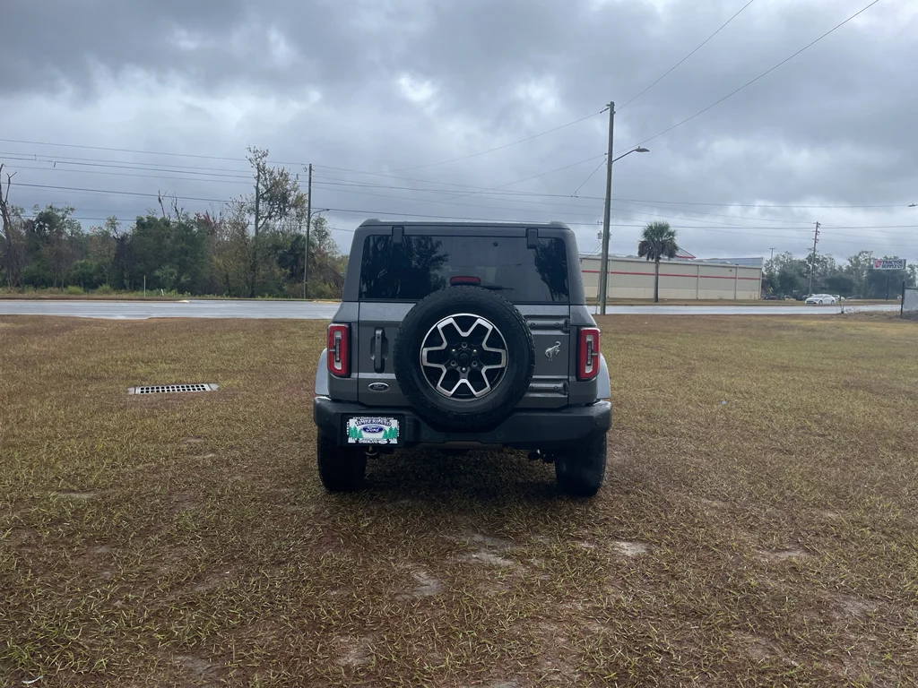 2023 Ford Bronco 4-Door Outer Banks - Photo 4