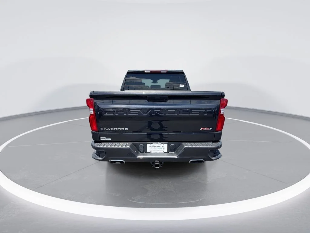 Used 2023 Gray Chevrolet RST image 7