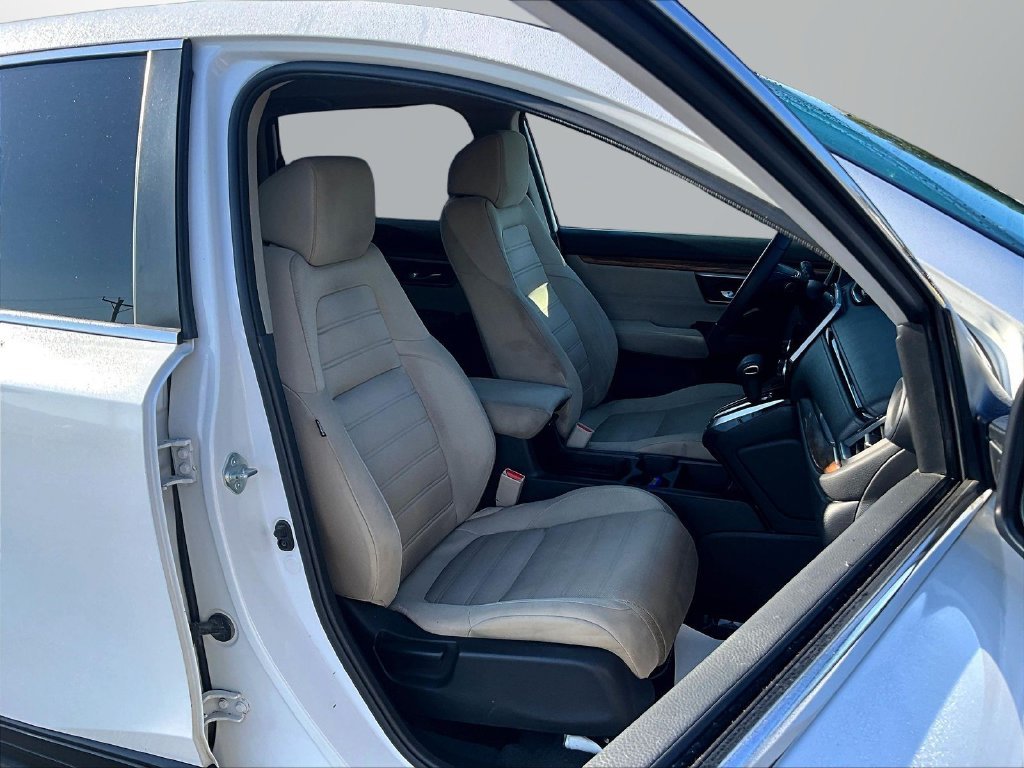 Used 2022 White Honda EX image 31