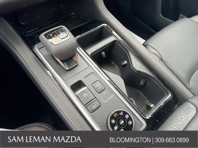 Used 2025 Black Nissan Platinum image 4