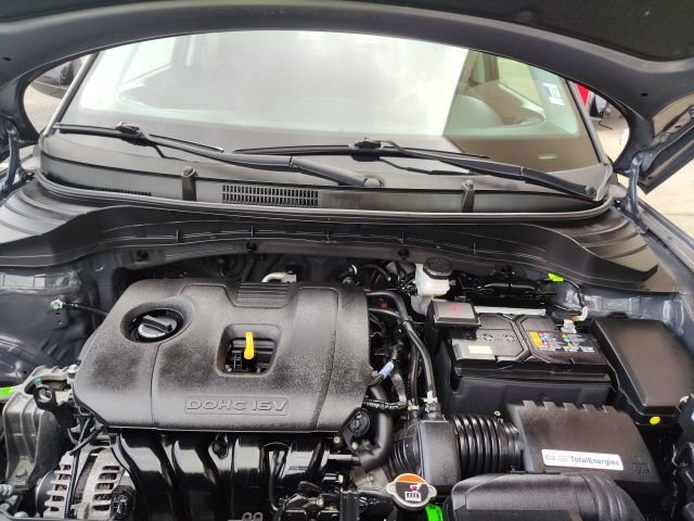Used 2025 Black Kia LX image 27