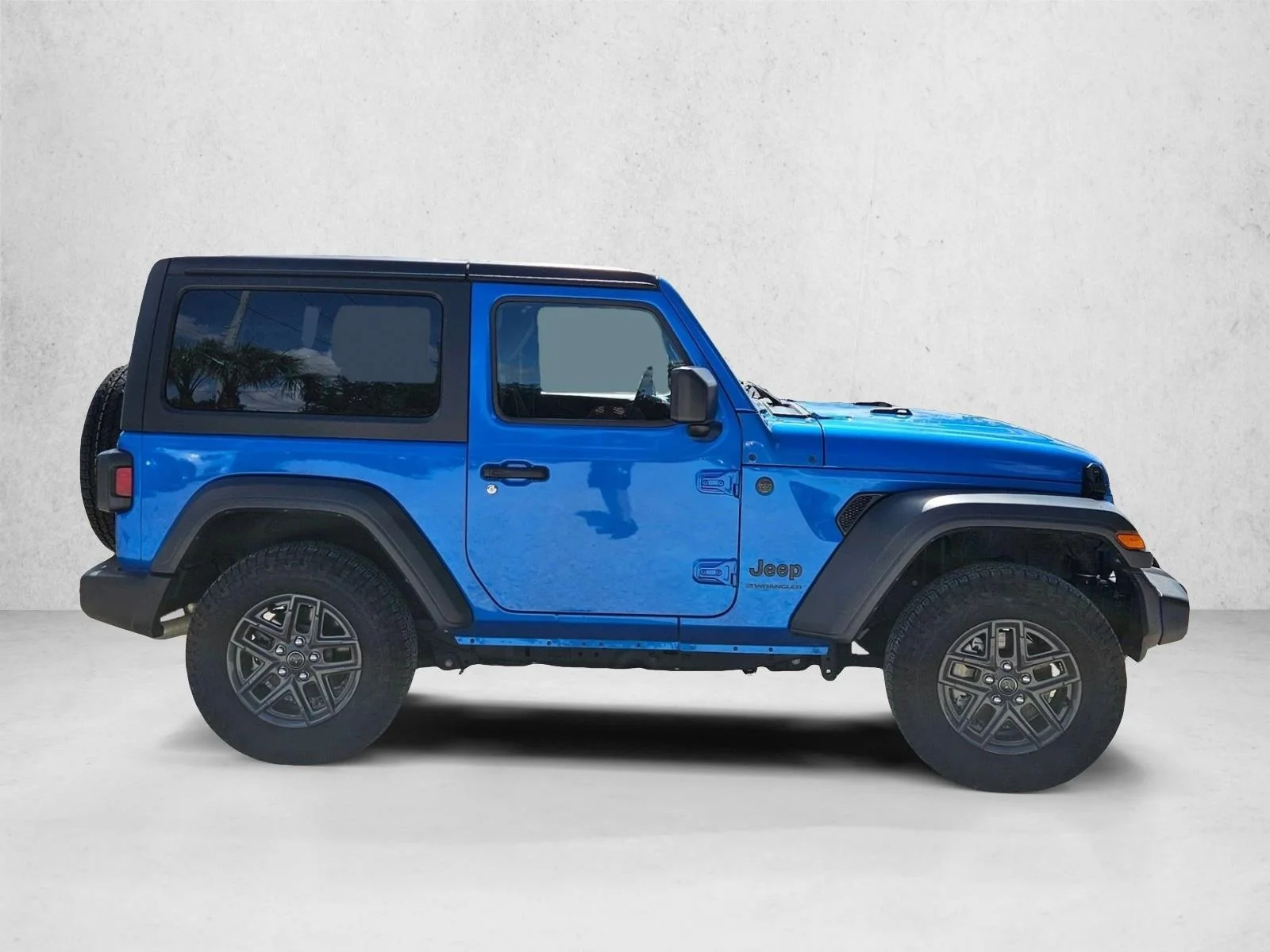Used 2025 Hydro Blue Pearlcoat Jeep Sport S image 3