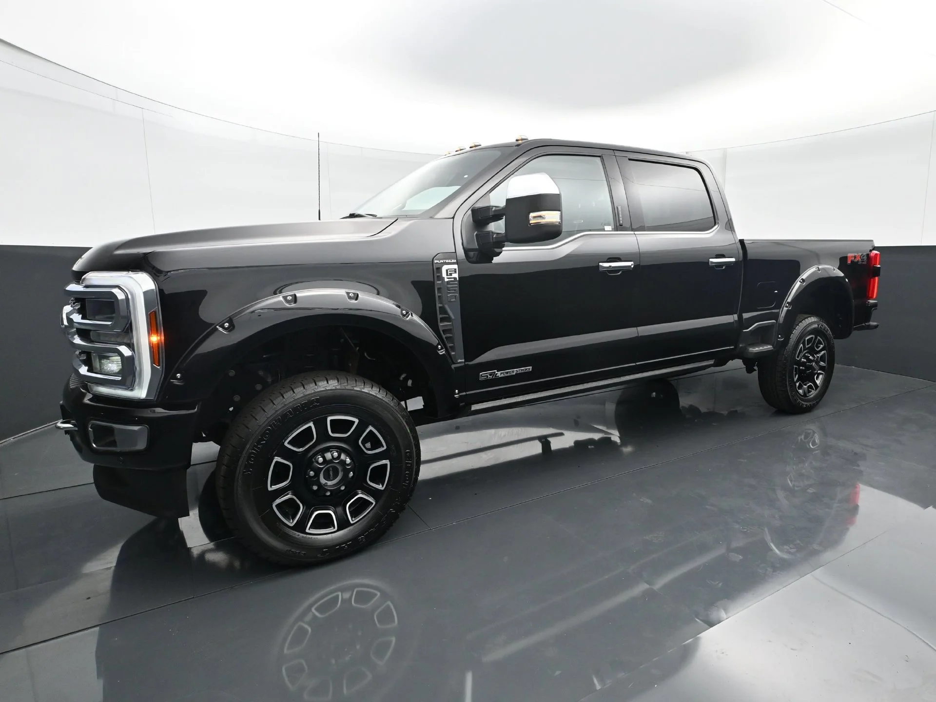 Used 2024 Ford F-250 Super Duty Platinum with VIN 1FT7W2BT7RED65274 for sale in Roseville, Minnesota