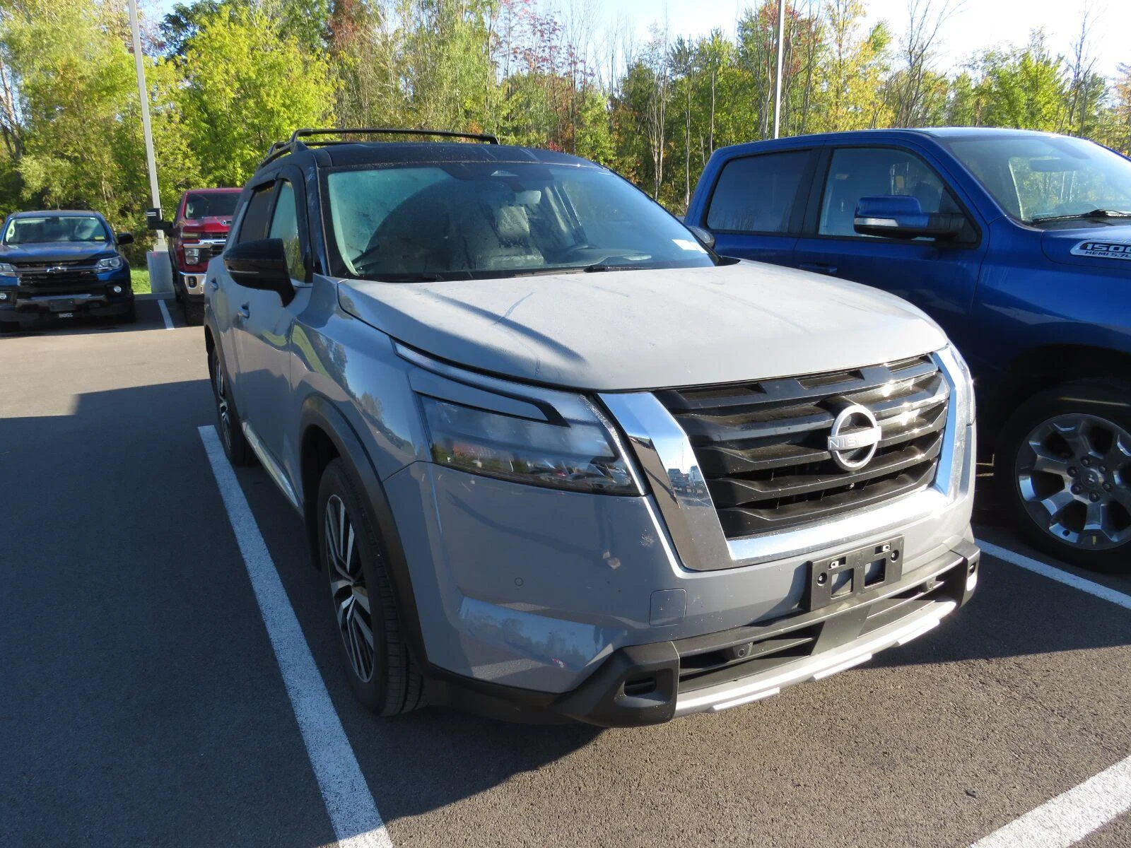 Used 2025 Solid Gray/Super Black Nissan Platinum image 2