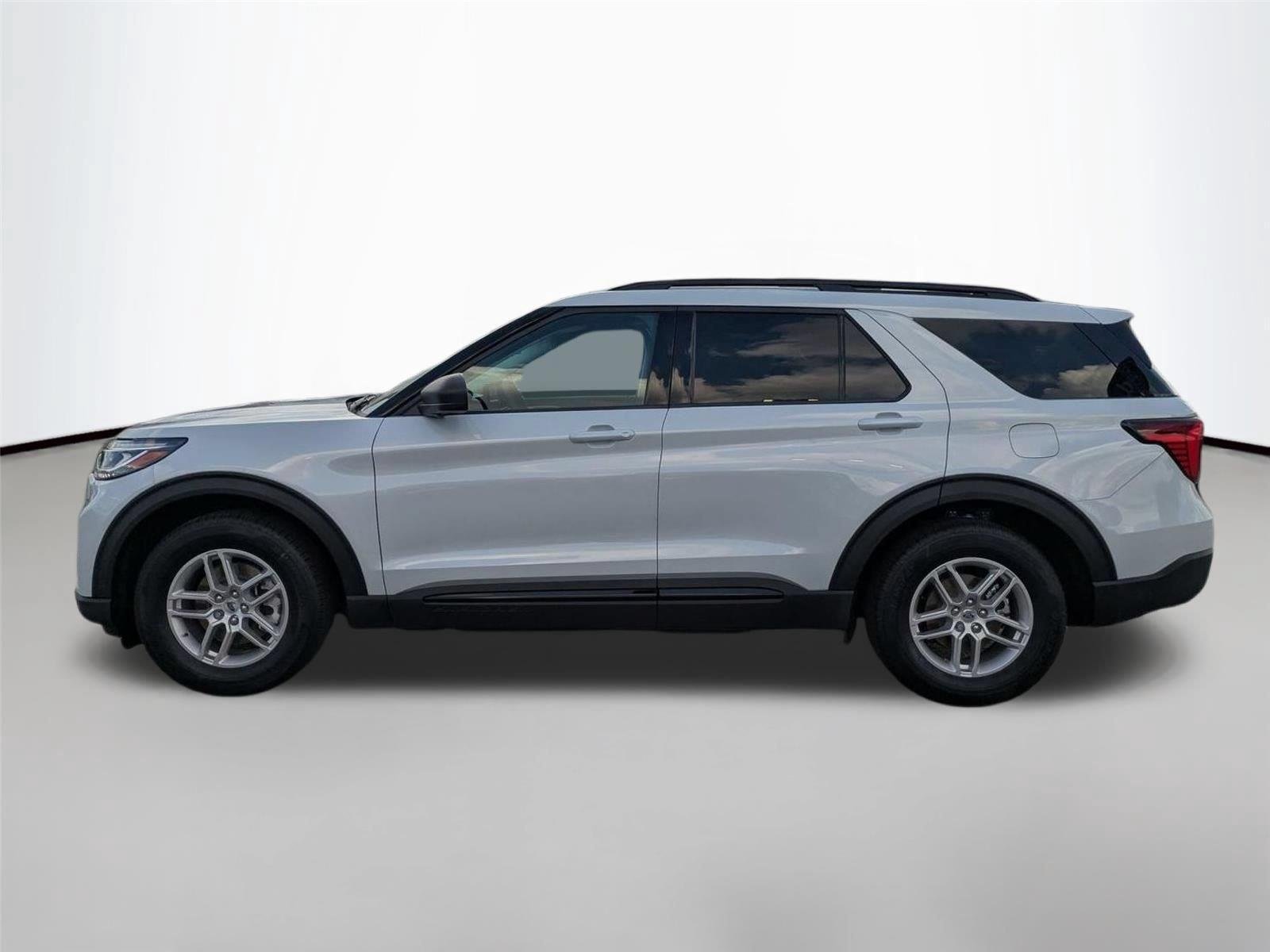 New 2026 Space White Metallic Ford Active image 8