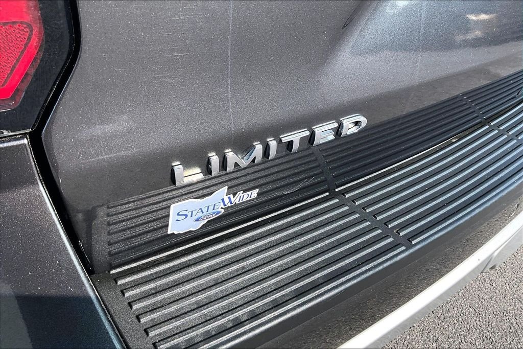 Used 2018 Magnetic Ford Limited image 34