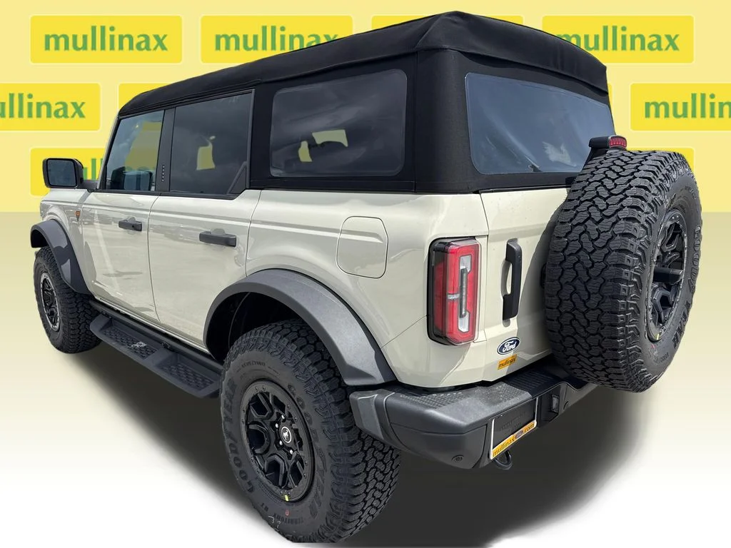 New 2026 Beige Ford Badlands image 4