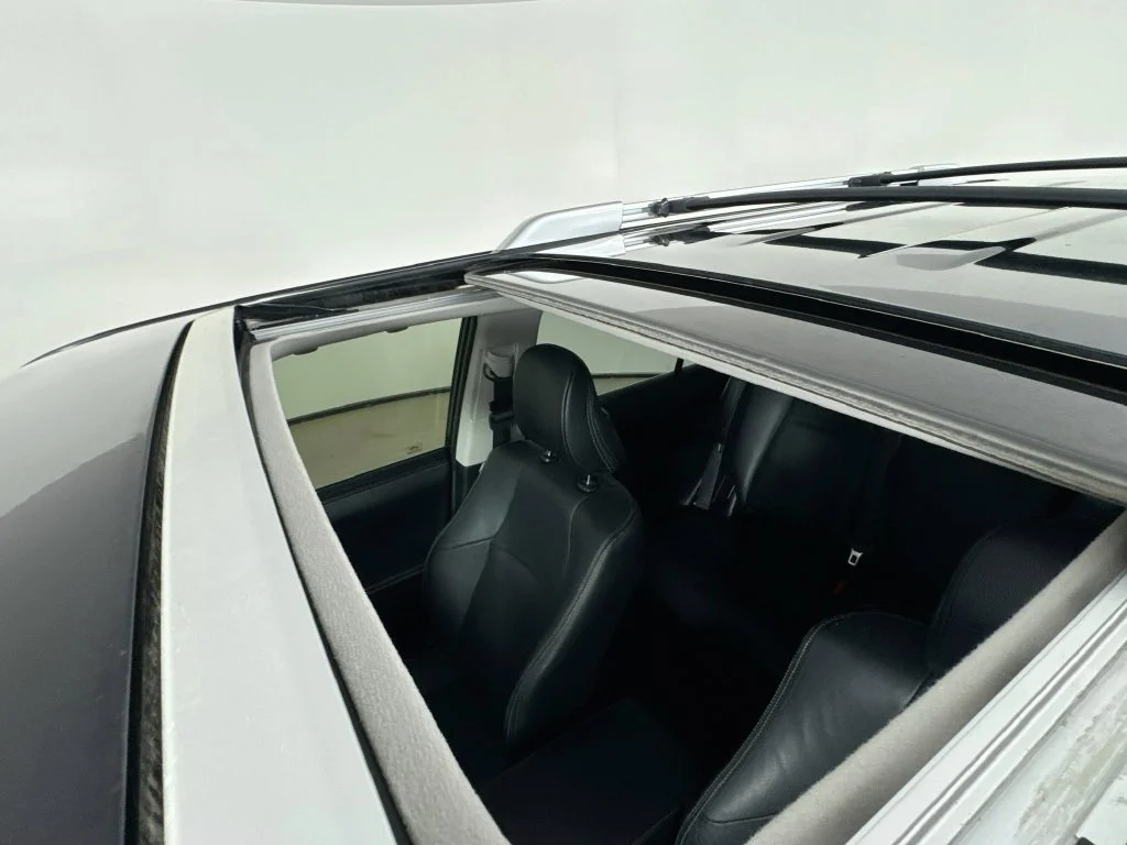Used 2018 Midnight Black Metallic Toyota Limited image 25